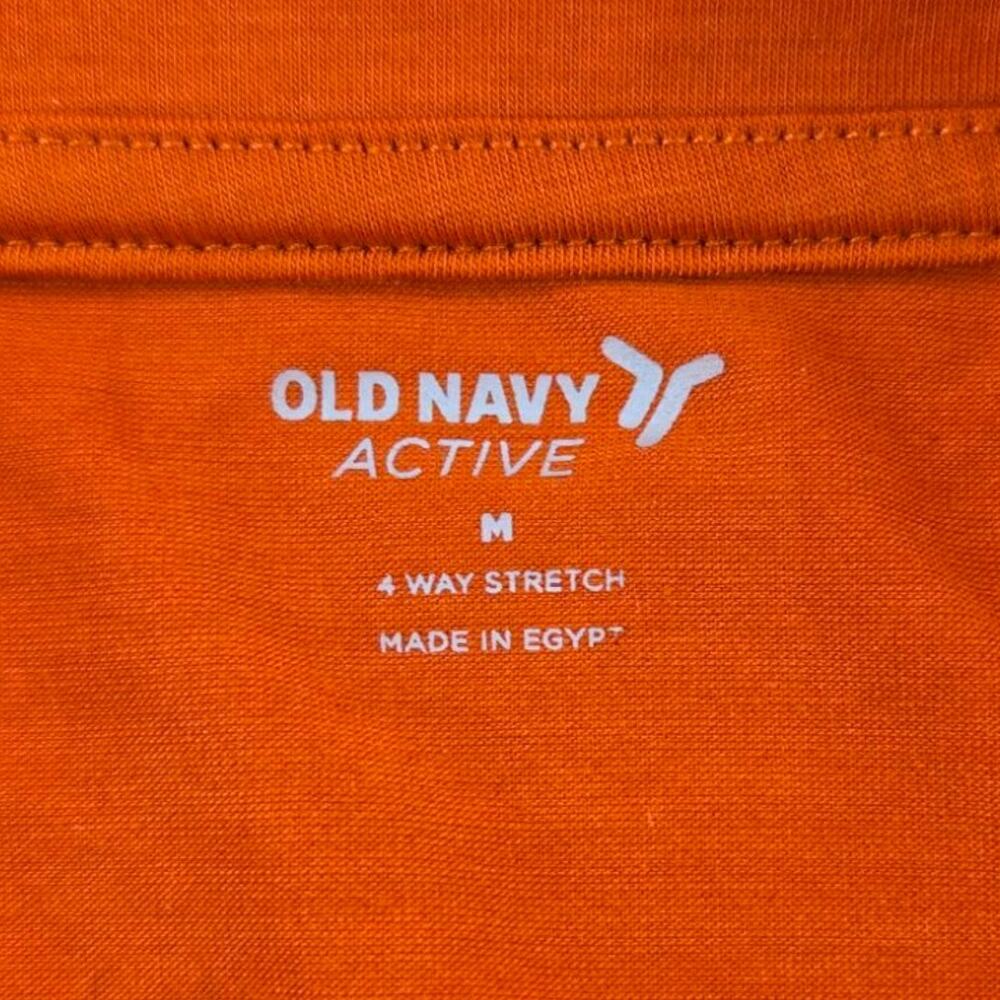 Old Navy Active | Long Sleeve, 4 way Stretch, Thumb Holes Shirt | Size Medium - Picture 2 of 4